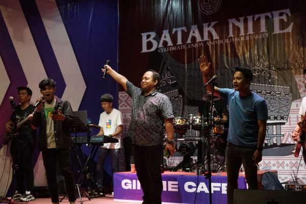 Pererat Tali Persaudaraan, Ratusan Warga Batak Gelar Batak Nite di Gimme Cafe