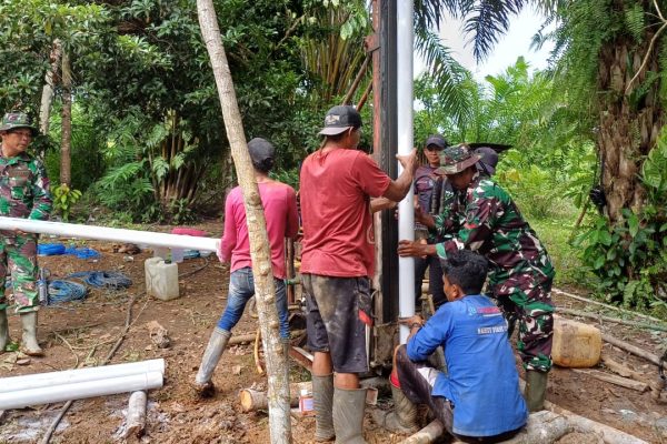 Satgas TMMD Ke-123 Membuat Sumur Bor untuk Masyarakat Desa Talusi