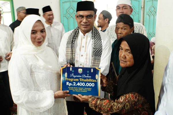 Pemkab Kotabaru Safari Ramadhan sekaligus Salurkan Bantuan Untuk Warga di Tiga Kecamatan