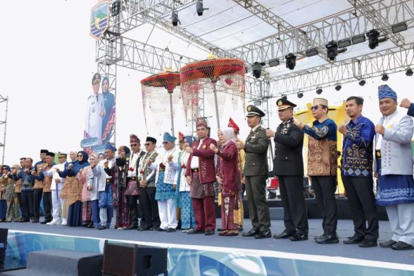 Bupati Tanbu Andi Rudi Latif Ikuti Peringatan Hari Jadi ke-75 Kotabaru