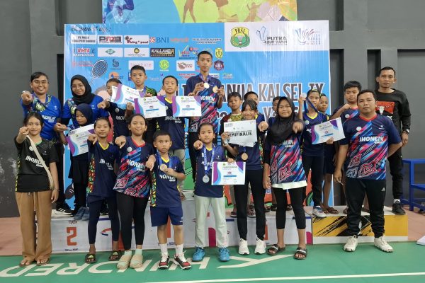 Jhonlin Badminton Club Pertahankan Gelar Juara Umum di Liga Banua Kalsel IX 2025