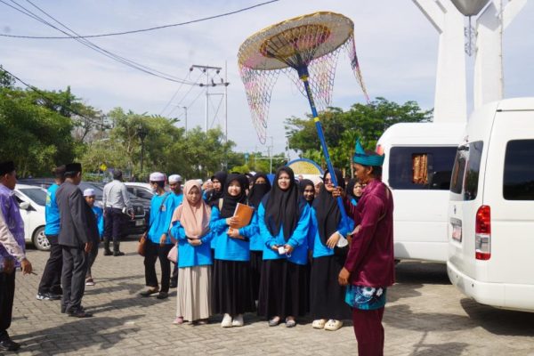 Tanah Bumbu Jadi Kafilah Pertama yang Tiba di MTQ Nasional Kalsel ke-36: Tunjukkan Semangat, Kesiapan, dan Komitmen Syiar Al-Qur’an