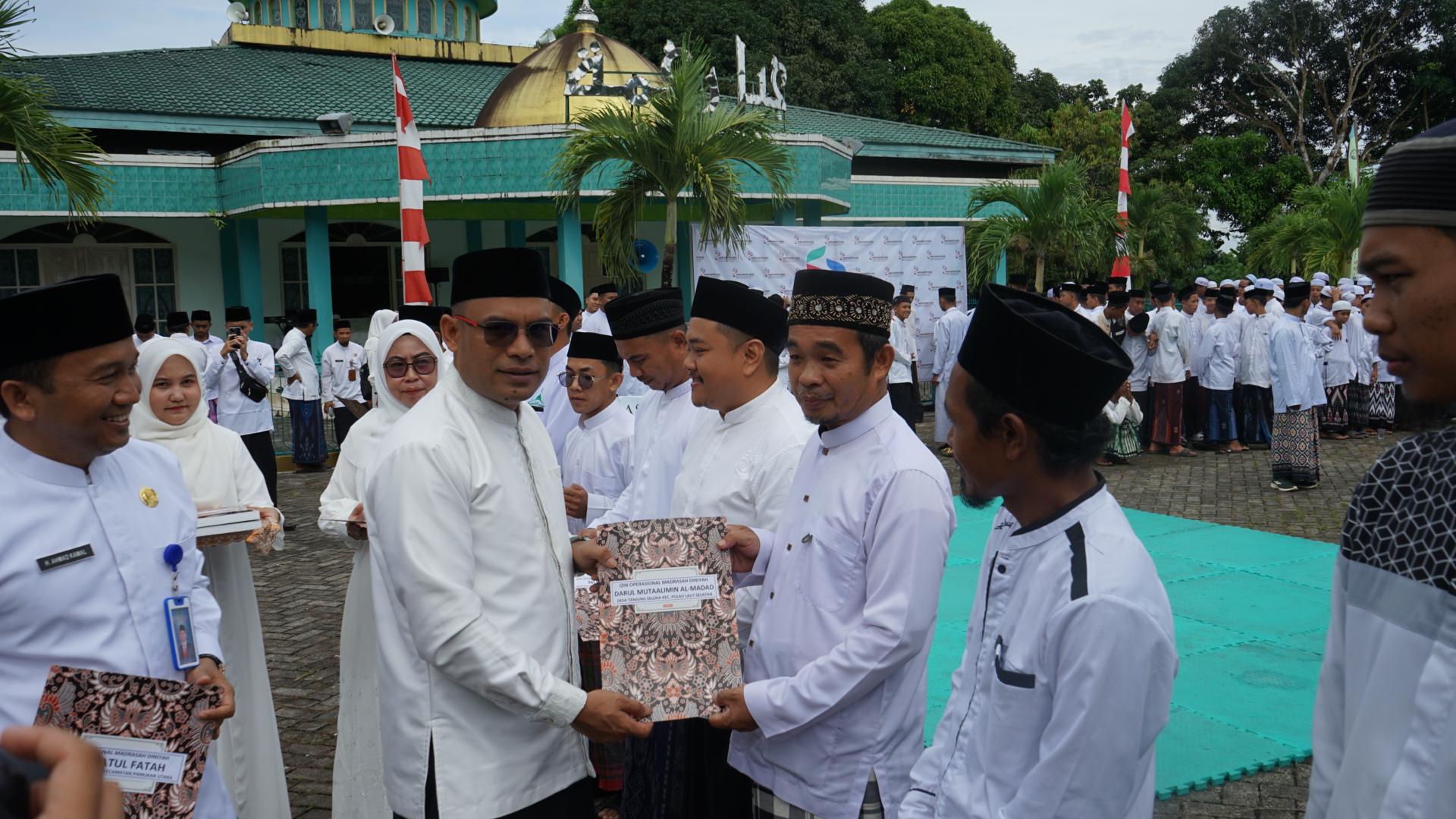 Pemkab Kotabaru Hadiri Upacara Hari Santri Nasional 2025 di Ponpes Al-Muslimun