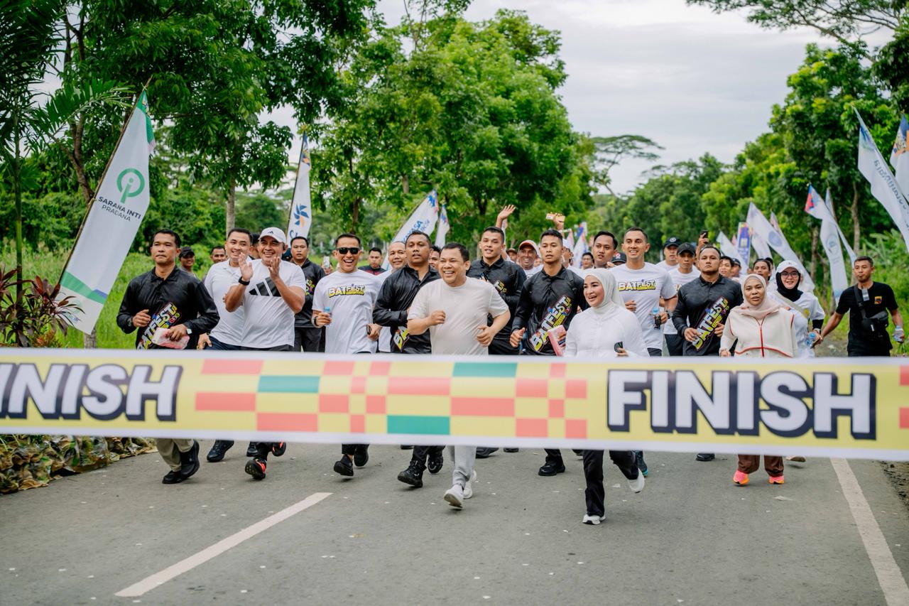 Ribuan Peserta Padati Jalan Santai Batfest, Jhonlin Group Bagi 200 Umrah Gratis