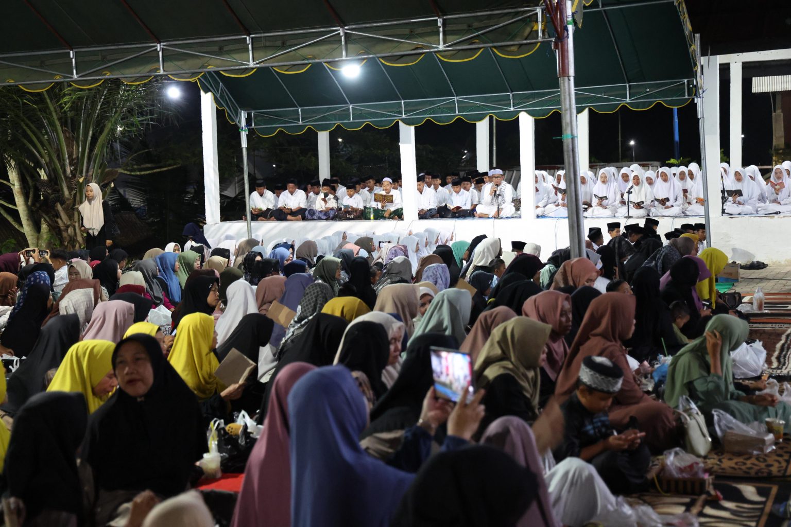 Hadiri Isra Mi’raj di Ponpes Salafiyah Al Istiqamah, Bupati Tanah Bumbu Soroti Nilai Keteladanan Rasulullah