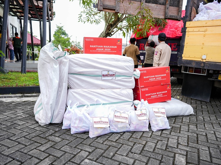 Kemensos RI Turun Langsung Ringankan Beban Warga Terdampak Banjir di Banjarbaru