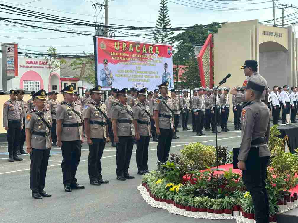 Satu Personel Naik Pangkat, Polres Kotabaru Laksanakan Upacara Korps Raport