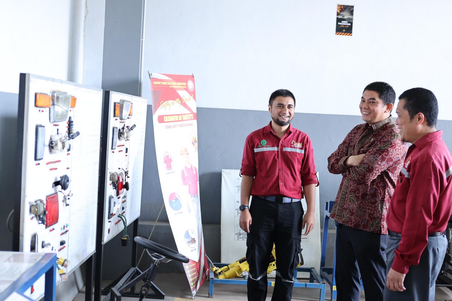 Tanah Bumbu Fokus Cetak Operator dan Teknisi Andal Lewat Kolaborasi dengan AKABI