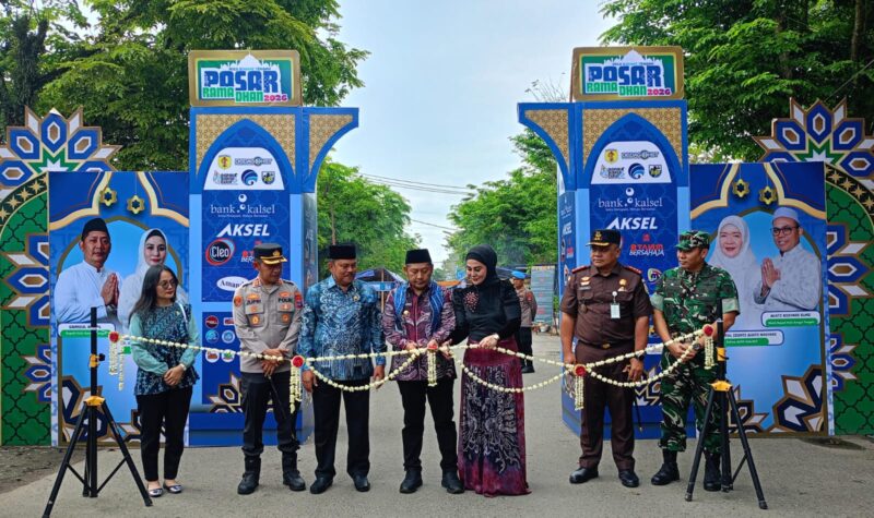Pasar Keramat Barabai Diramaikan 35 Pedagang, Pemkab HST Kendalikan Inflasi