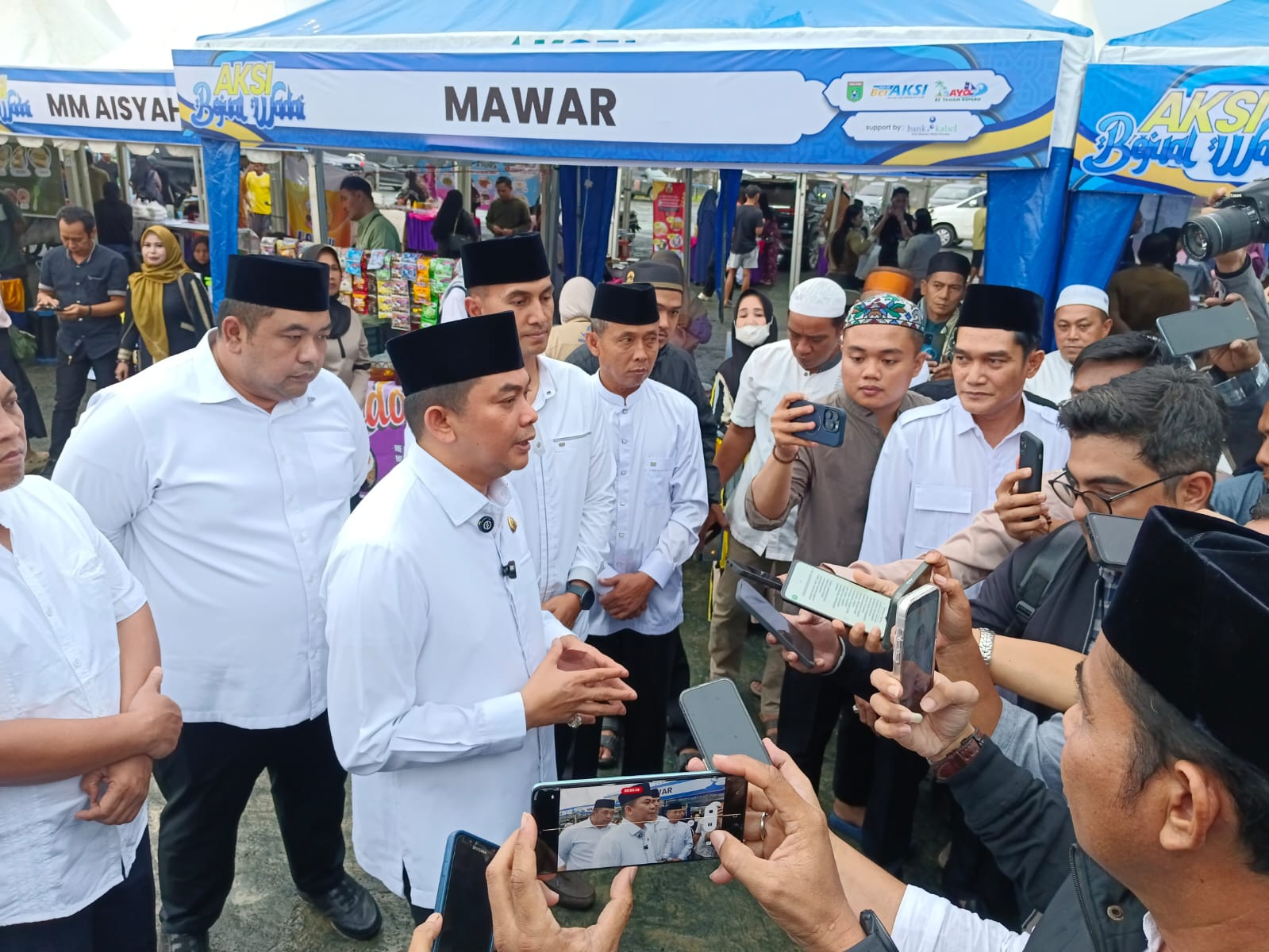 Pasar Ramadan Tanah Bumbu Resmi Dibuka, UMKM Dapat Dukungan Modal