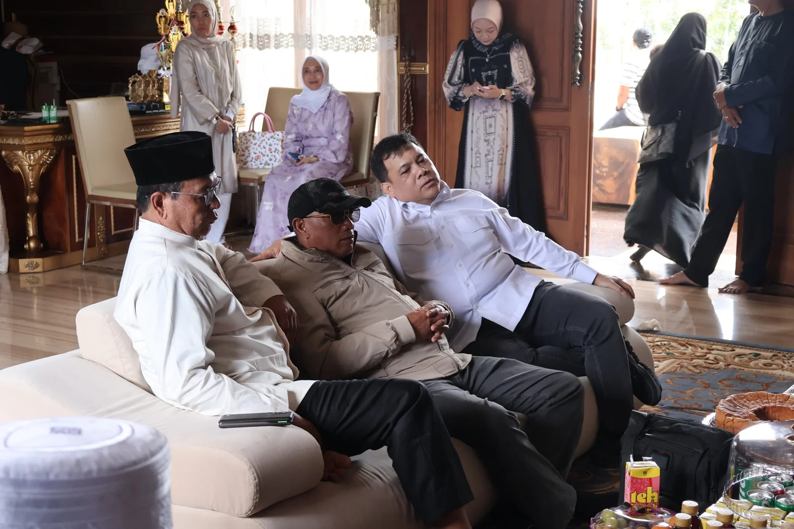 Silaturahmi Penuh Keakraban, Rusli dan H. Isam Perkuat Sinergi Pembangunan