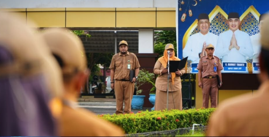 Apel Gabungan Pemkab Tala, Bupati Tekankan Syukur, Keamanan Kantor dan Target Kinerja