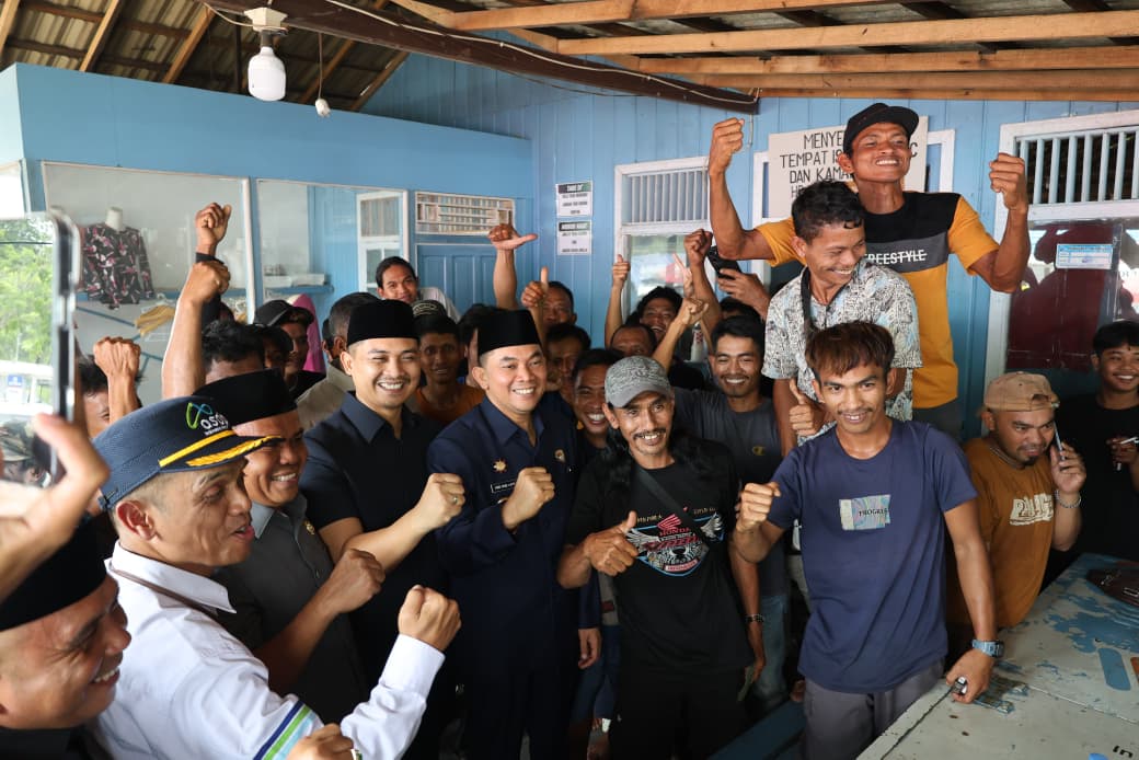 Penumpang Tertunda, Bupati Tanah Bumbu Siapkan Dapur Umum BerAKSI