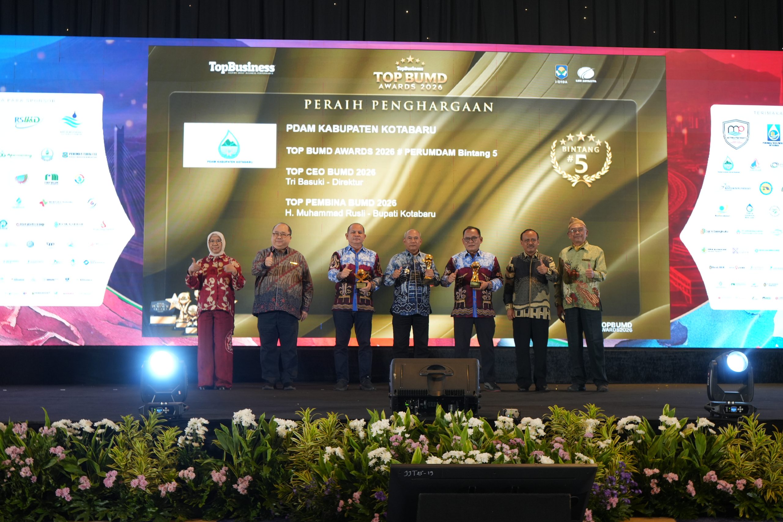 Kotabaru Bersinar di TOP BUMD Awards 2026, Muhammad Rusli Terima Penghargaan Bergengsi