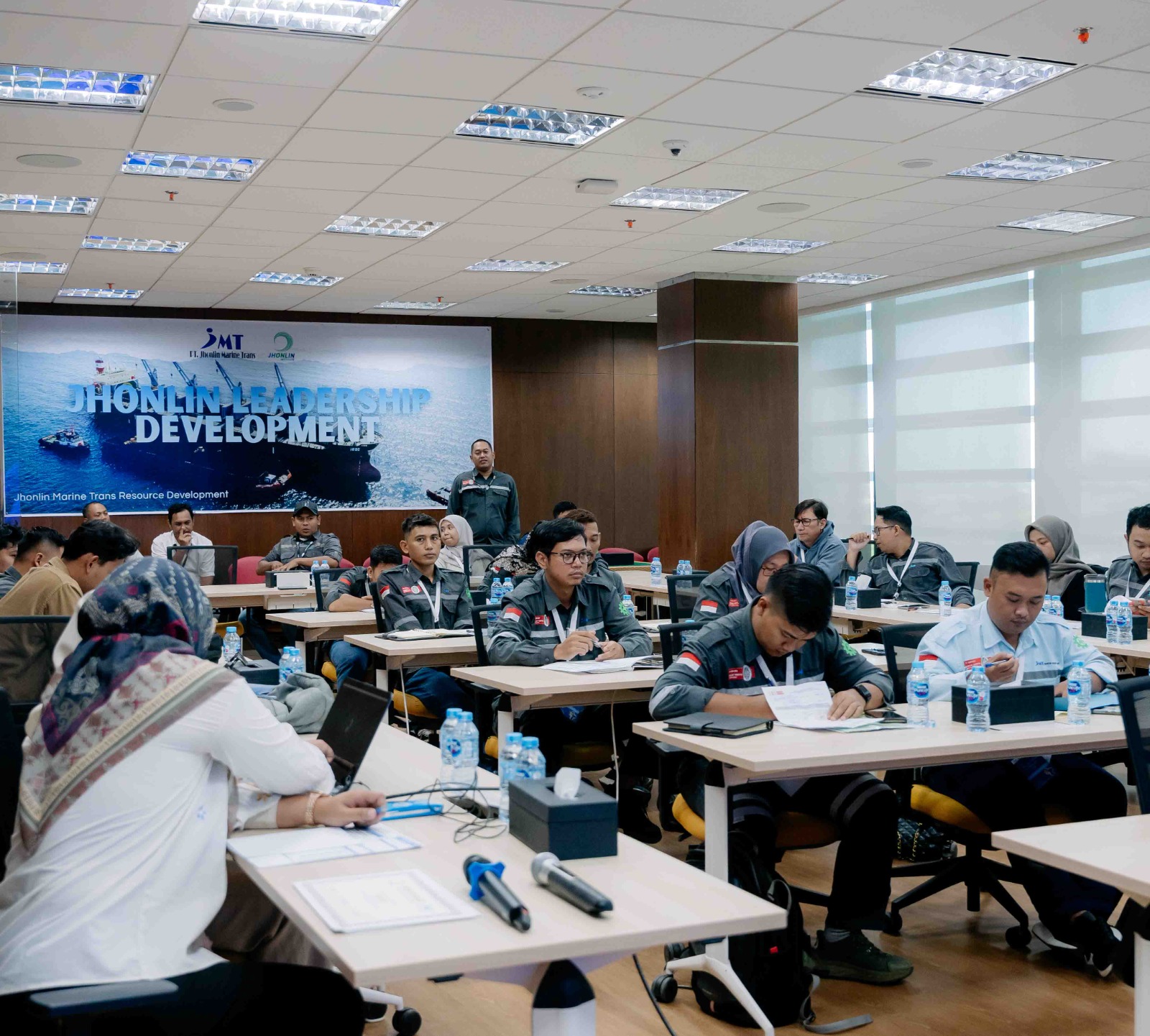 Bangun Tim Solid, PT Jhonlin Marine Trans Gelar Pelatihan Leadership