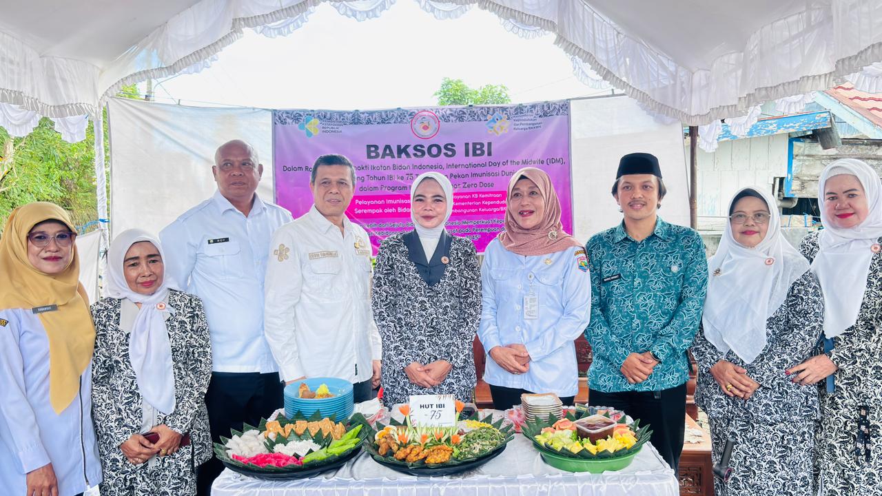 Peringati HUT IBI, Ratusan Warga Manfaatkan Layanan KB Gratis di Kotabaru