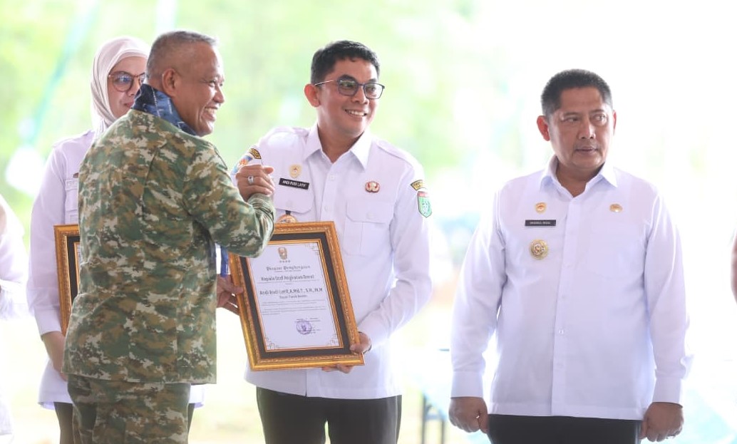 Andi Rudi Latif Raih Penghargaan KASAD, Komitmen Dukung Pertahanan Daerah