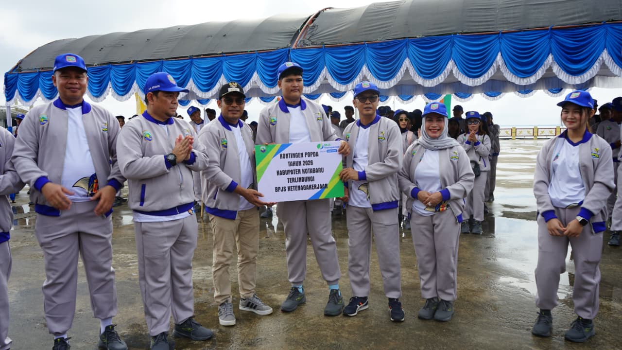 Kontingen POPDA Kotabaru Resmi Dilepas, Syairi Mukhlis Optimistis Raih Prestasi