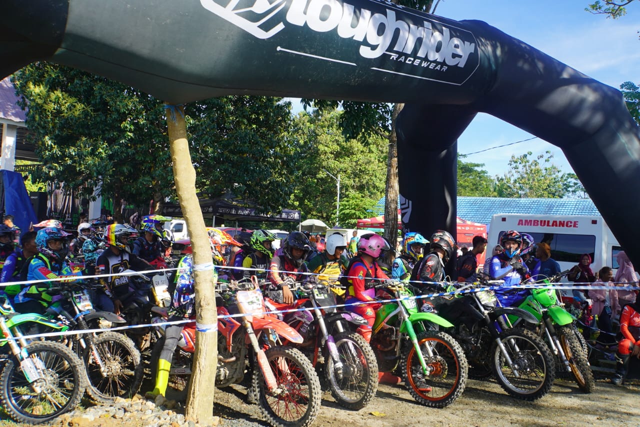 Trabas Hebat 4 Kotabaru Diikuti Lebih dari 1.000 Rider dari Berbagai Daerah