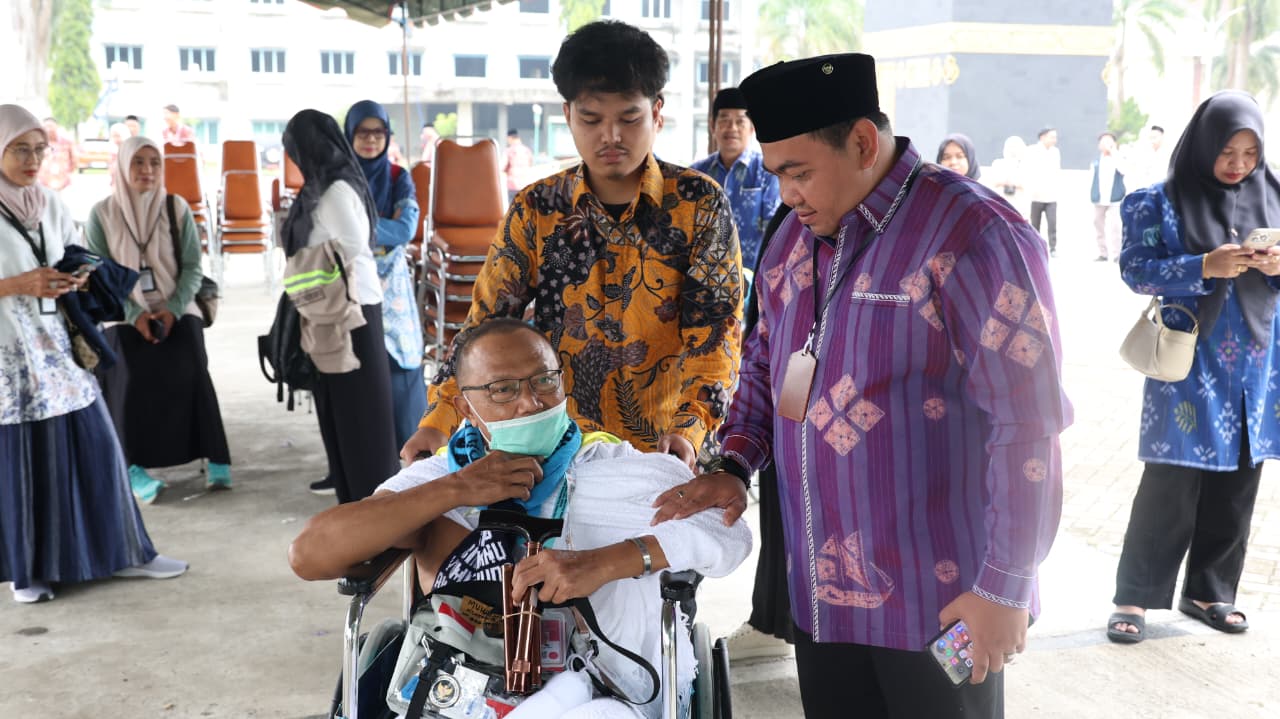 Jemaah Haji Tanah Bumbu Dilepas melalui Embarkasi Banjarmasin