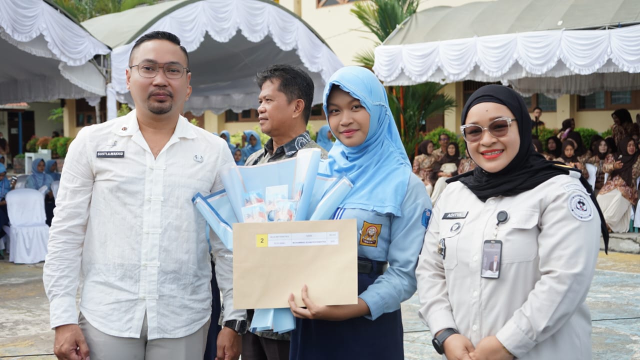 Haru dan Bangga Warnai Pelepasan Siswa Kelas IX SMPN 1 Kotabaru