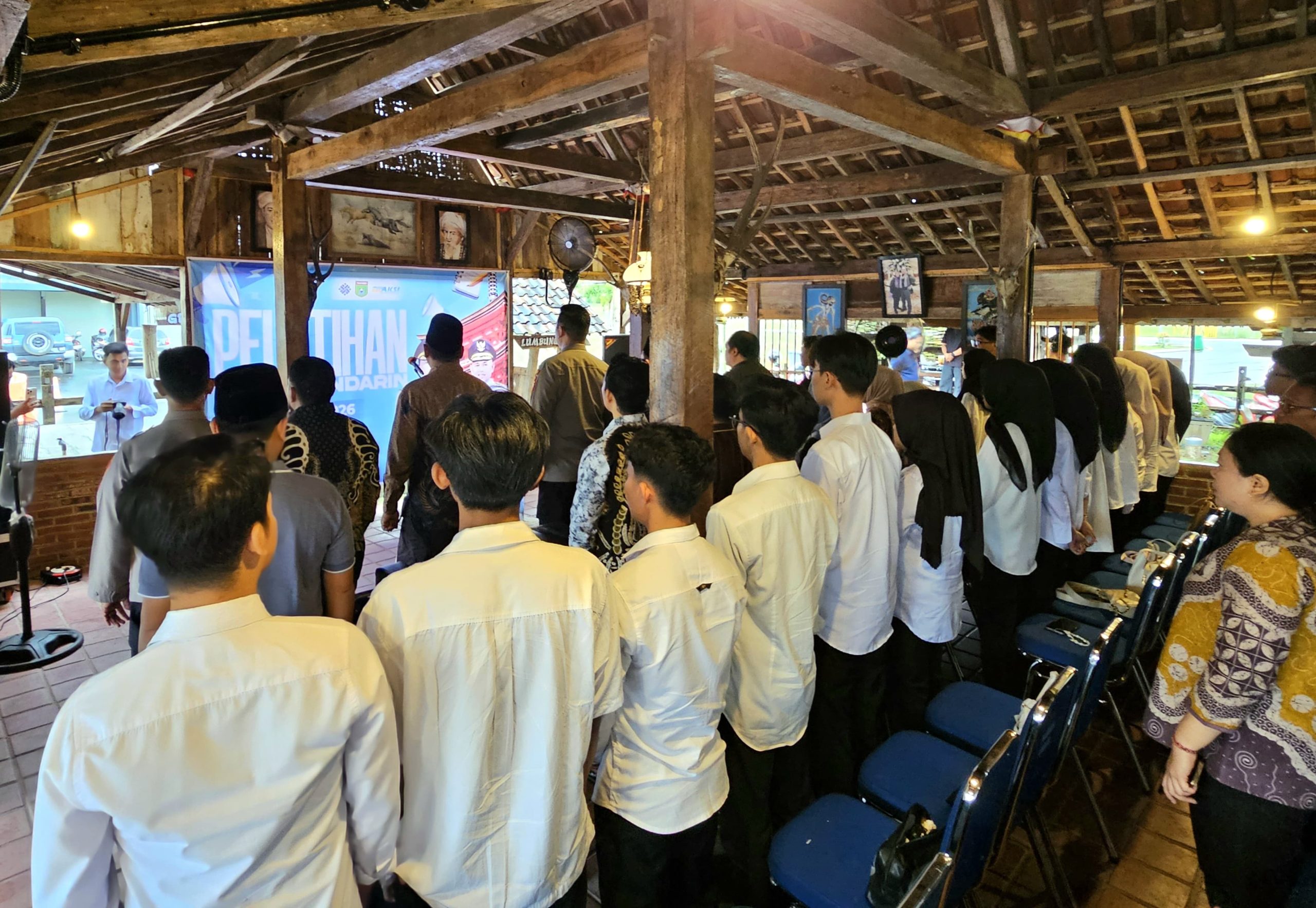 Disnakertrans Tanah Bumbu Buka Pelatihan Mandarin Perdana untuk Tenaga Kerja Lokal