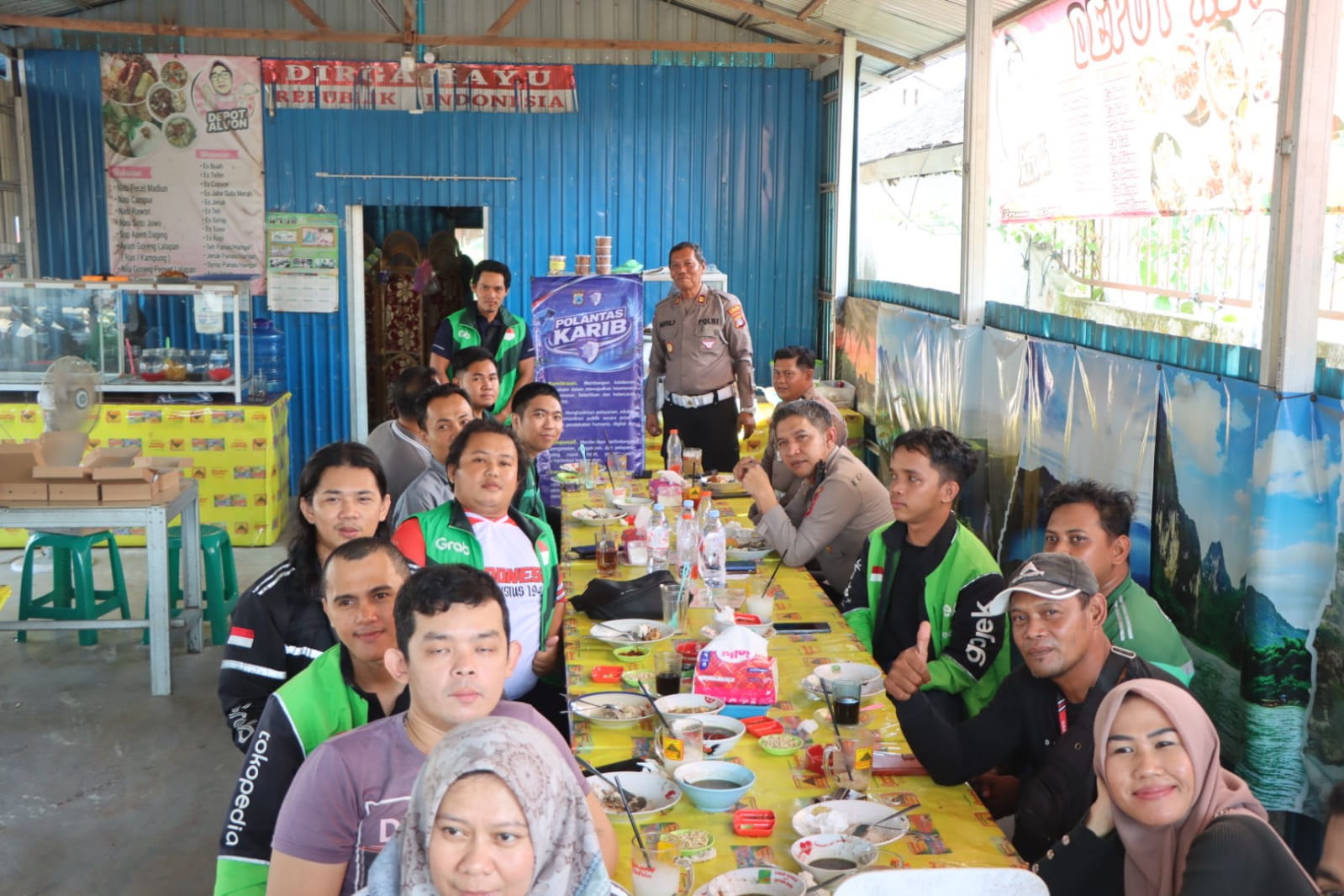 Silaturahmi dengan Ojol, Kapolres HST Ajak Bersama Jaga Keamanan dan Jauhi Narkoba