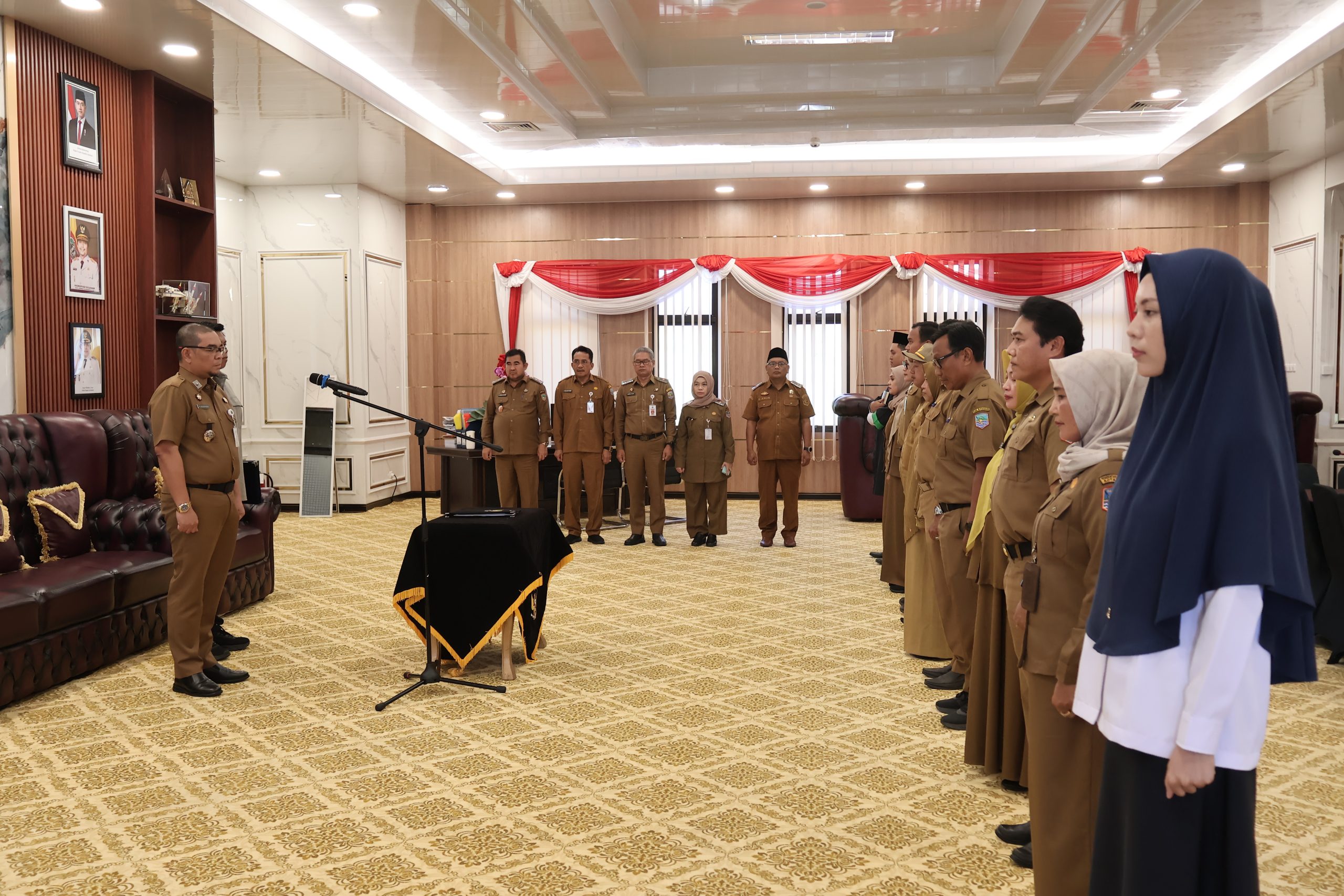 15 Pejabat Administrator dan Pengawas Dilantik, Pemkab Kotabaru Segarkan Birokrasi