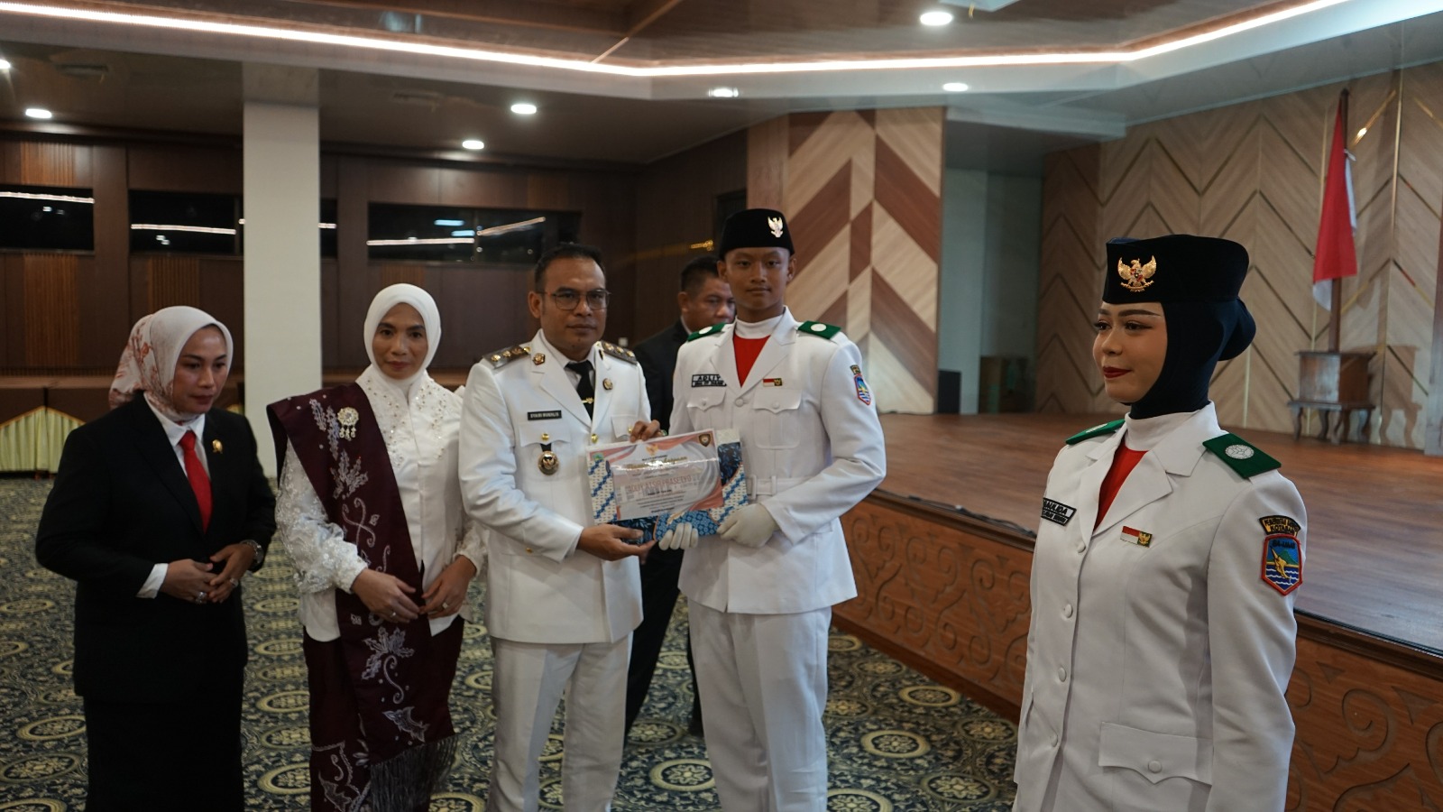Tuntaskan Tugas HUT ke-81 RI, Paskibraka Kotabaru Dapat Apresiasi Pemkab