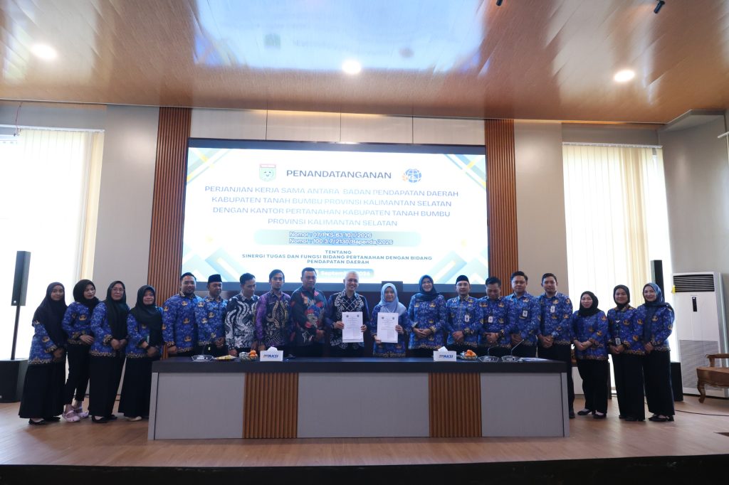 Bapenda dan Kantor Pertanahan Tanah Bumbu Teken Kerja Sama, Bupati Dorong Pelayanan Publik Diperkuat