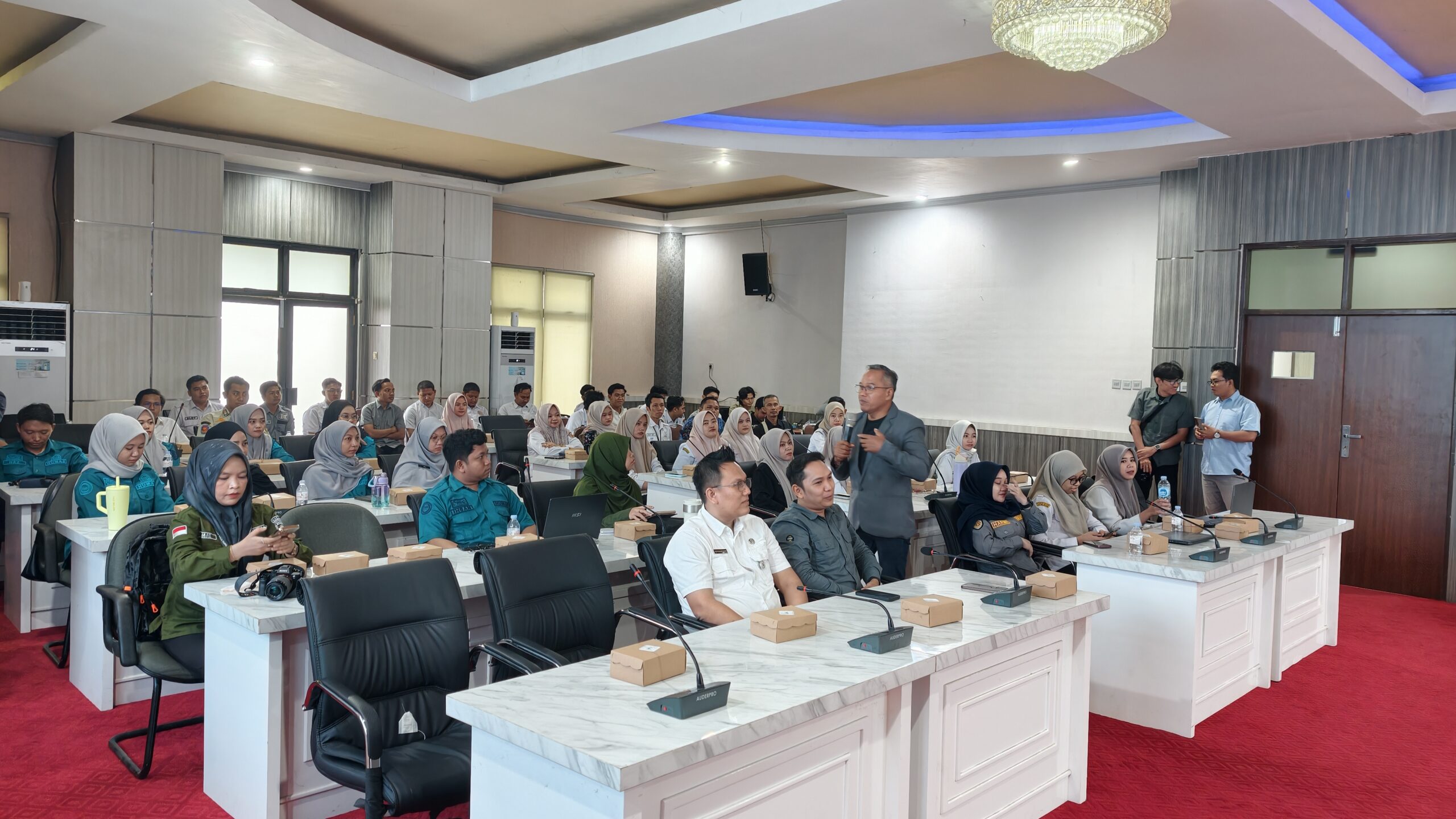 Tingkatkan Kualitas Informasi Publik, Diskominfo HST Latih Petugas Humas Kuasai Jurnalistik dan AI