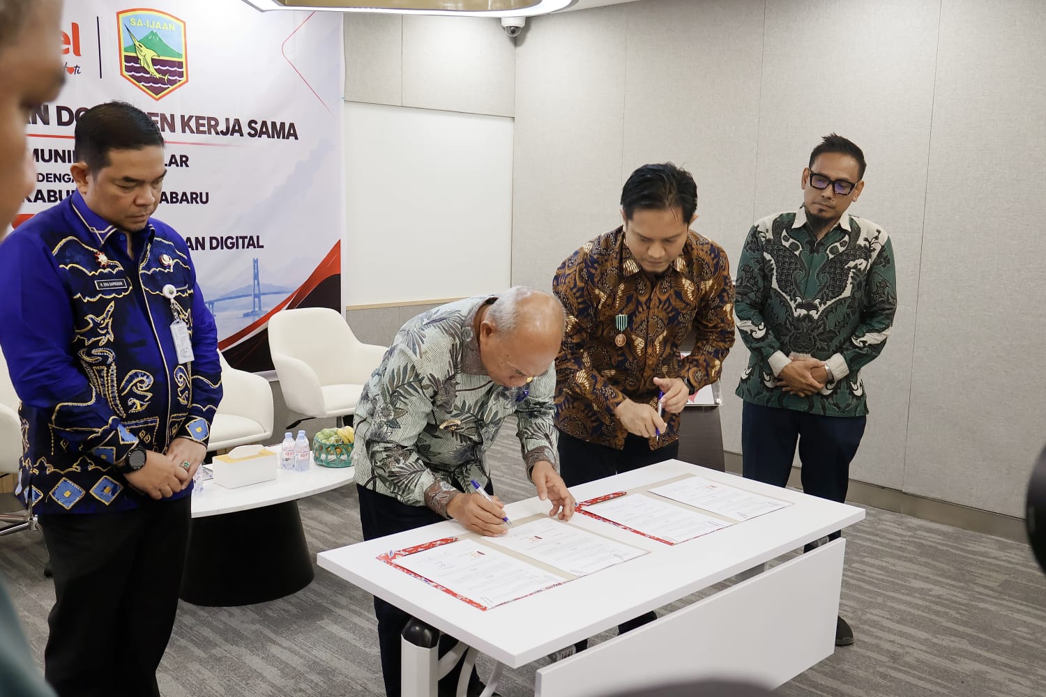 Tingkatkan Kinerja ASN, Pemkab Kotabaru Gandeng Telkomsel Optimalkan Layanan Digital